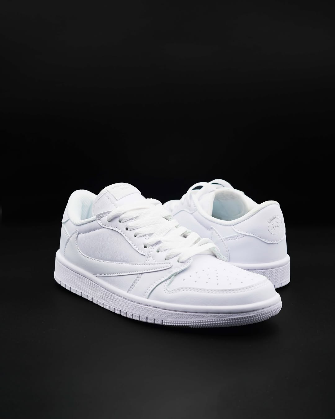 AIR JORDAN LOW white party