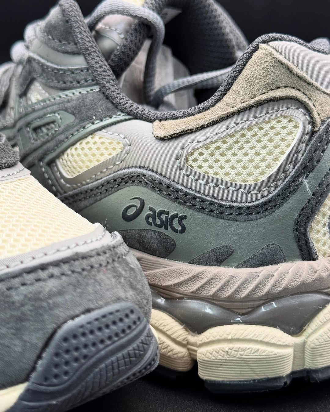 ASICS GREY